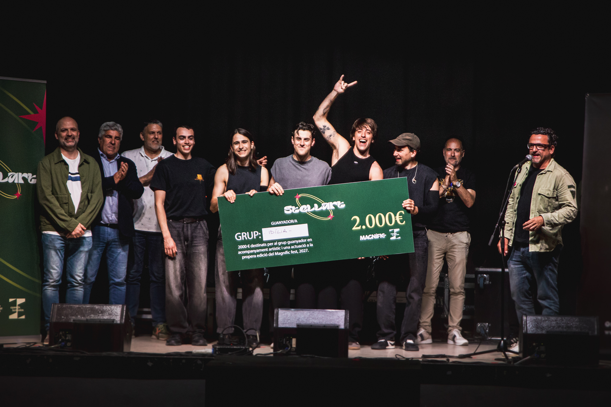 Kleber Esteve i Àlvaro Boqué, amb els organitzadors i els guanyadors de Stellart