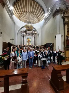 Torres de Segre gaudeix amb un “Virolai” cantat per tres corals