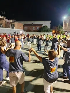 Més de 300 persones a les Sardanes a la fresca de Benavent de Segrià amb la Bellpuig Cobla