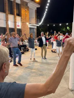 Ballada de més de 230 sardanistes a Soses amb la Cobla Vents de Riella