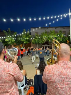 Ballada de més de 230 sardanistes a Soses amb la Cobla Vents de Riella