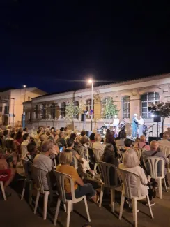 Més de 100 persones al concert d’Espai Dual a l’Escola Els Til·lers d’Artesa de Lleida