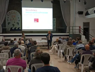 Clara Porta i David Masot en el torn de preguntes