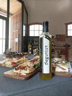 Elaboracions amb oli del primer raig Degustus, fet amb olives de Torrebesses