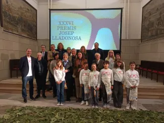 Les guanyadores dels Premis Josep Lladonosa, les autoritats i el pubillatge d'Alguaire
