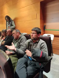 Un dels assistents que intervingueren en el torn de preguntes