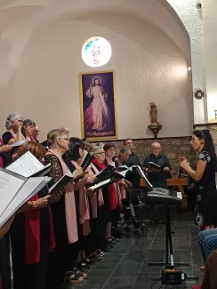 La coral de Puigverd de Lleida, dirigida per Marta Gelonch